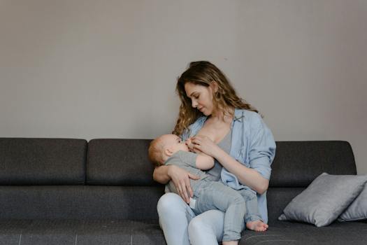 The Science and Benefits of Breastfeeding for Newborns