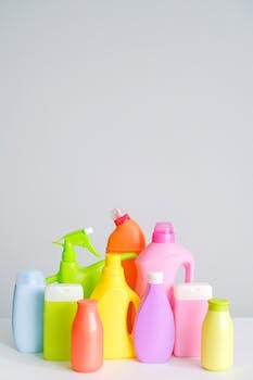 Switch to traditional cleaning products for a plastic-free cleaning experience!